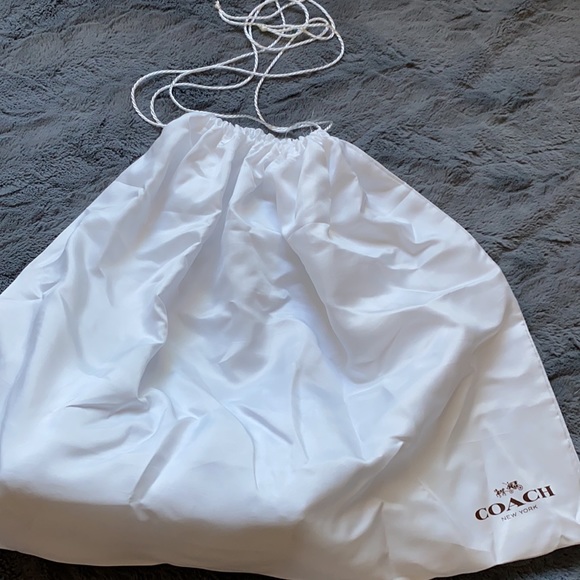 COACH Edie Shoulder Bag 28 in Signature Jacquard. - Picture 10 of 10